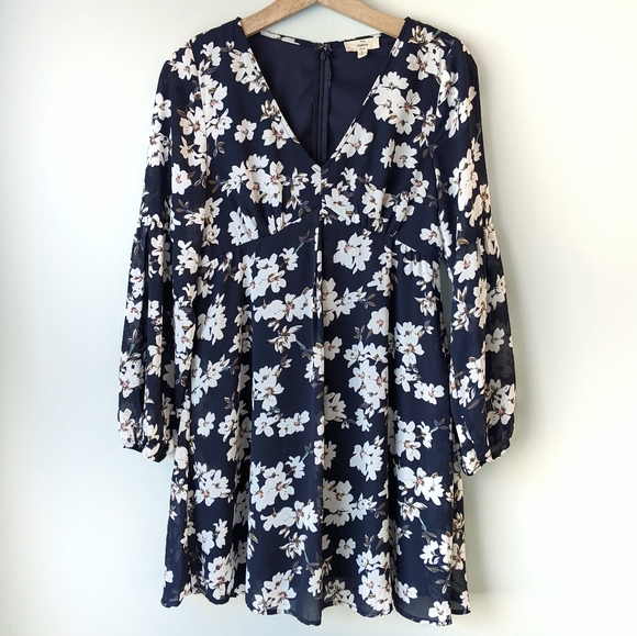 entro Dresses & Skirts - Entro Long Sleeve Floral Dress Small Navy Blue